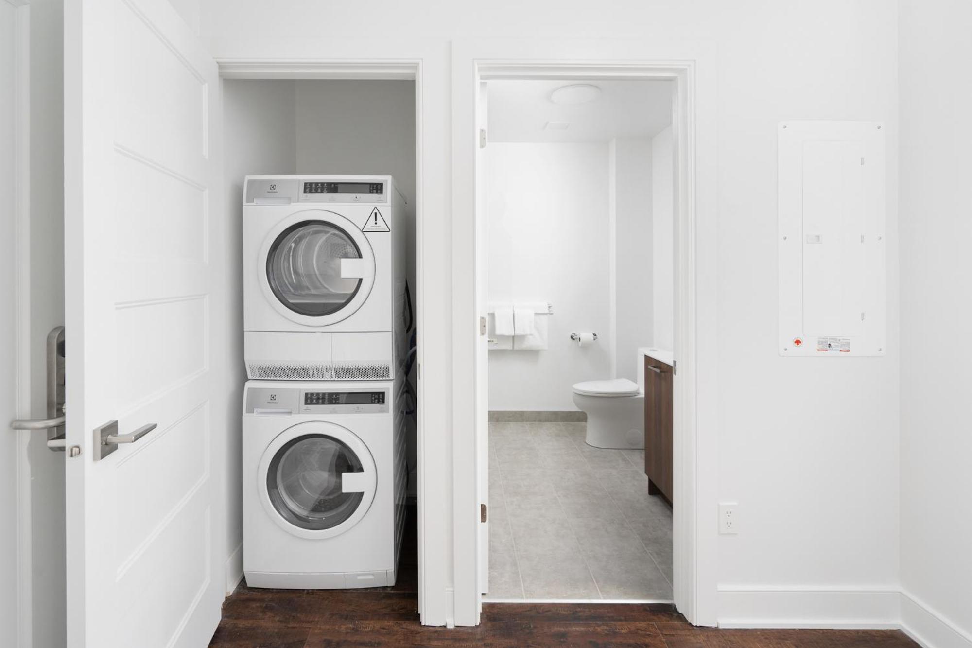 Sonder Gare Saint Denis Aparthotel Montréal Rom bilde