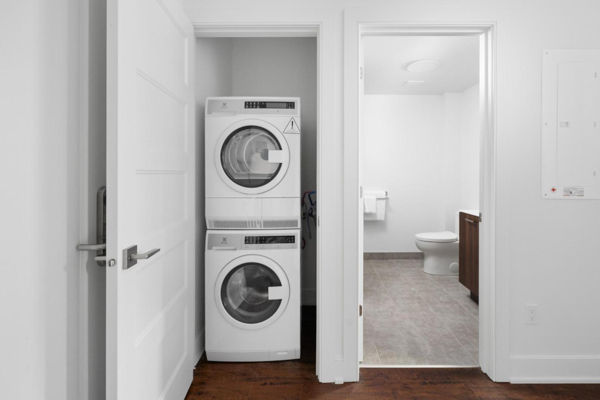 Sonder Gare Saint Denis Aparthotel Montréal Rom bilde