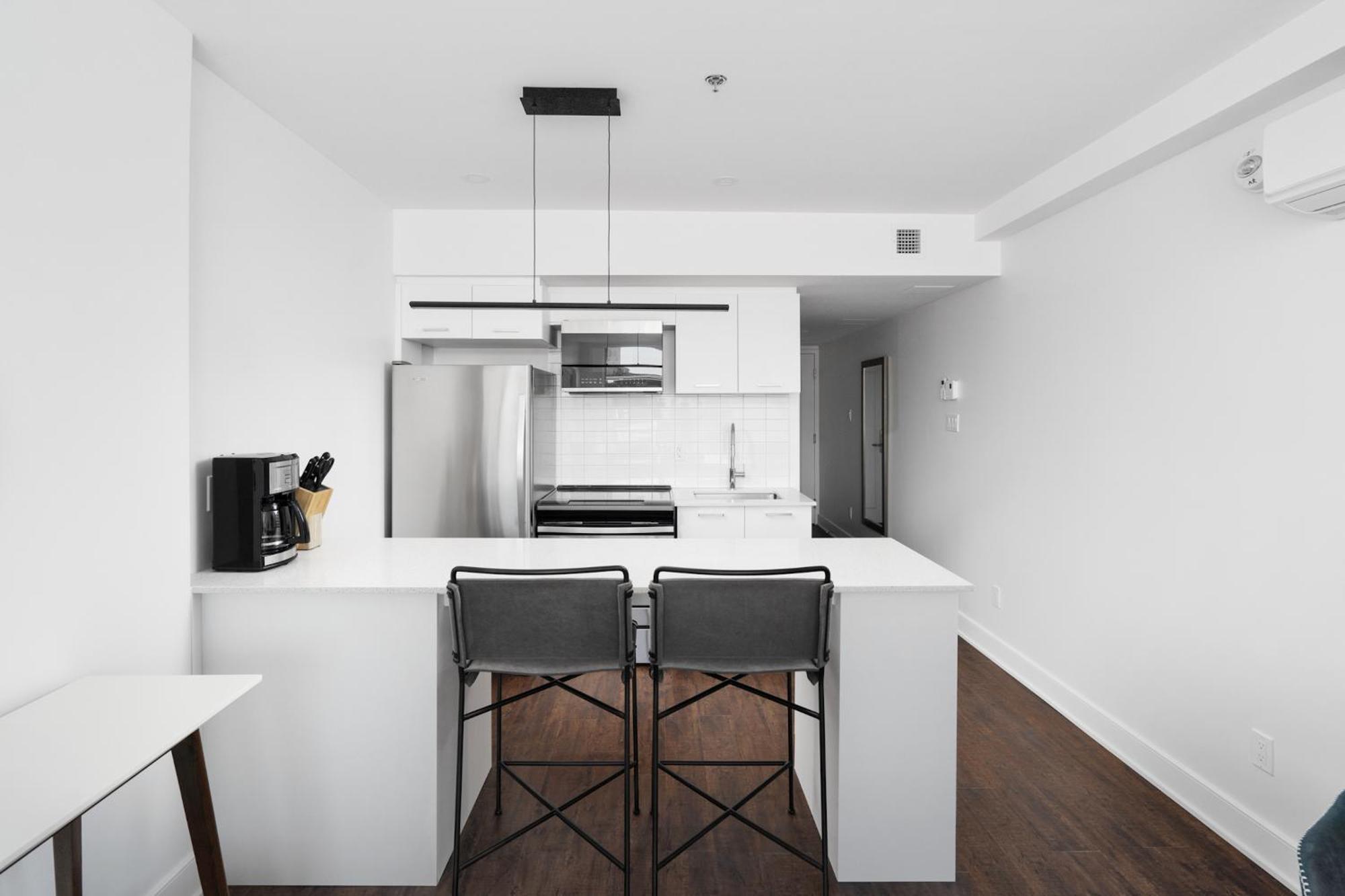 Sonder Gare Saint Denis Aparthotel Montréal Rom bilde